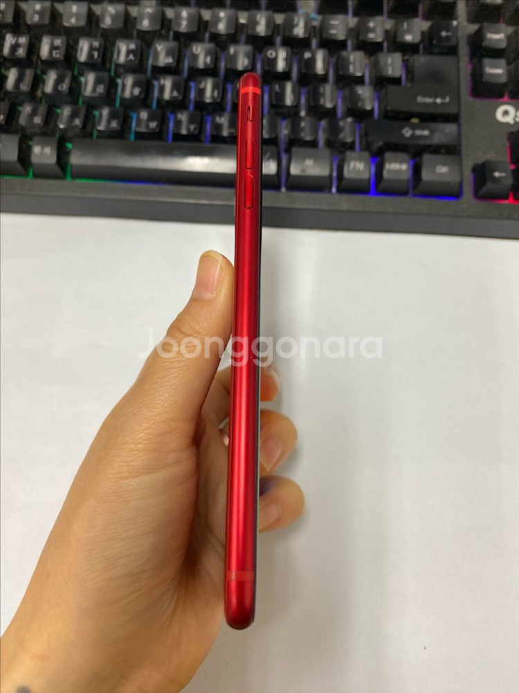 아이폰8플러스 레드 AA급 64GB 배터리100%--4
