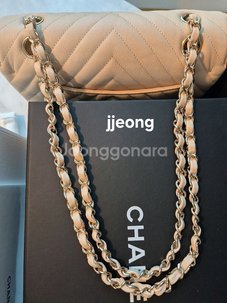 샤넬 클래식 스몰 베이지 쉐브론--3