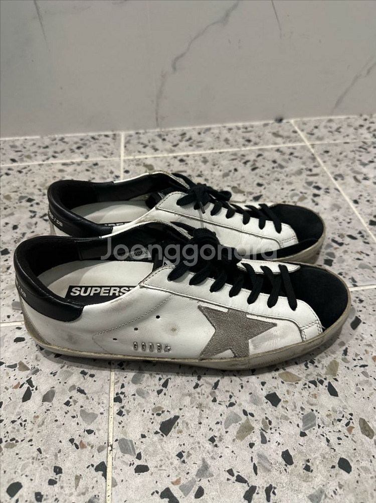 (S급)골든구스 스니커즈 판매합니다--0