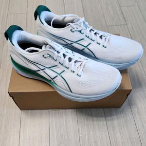 젤카야노32 팝니다 새제품급 300사이즈