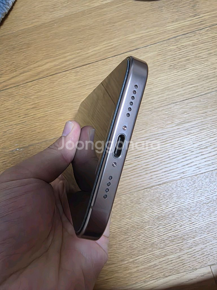 아이폰16프로맥스 1테라 골드 팝니다--2