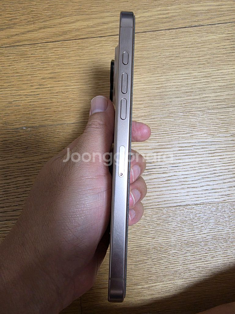 아이폰16프로맥스 1테라 골드 팝니다--3