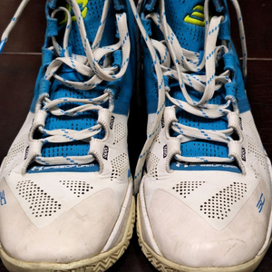 언더아머 운동화 스니커즈 250