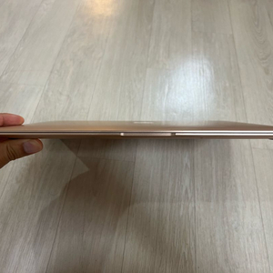 맥북에어 m1 13인치, 8gb. 256gb