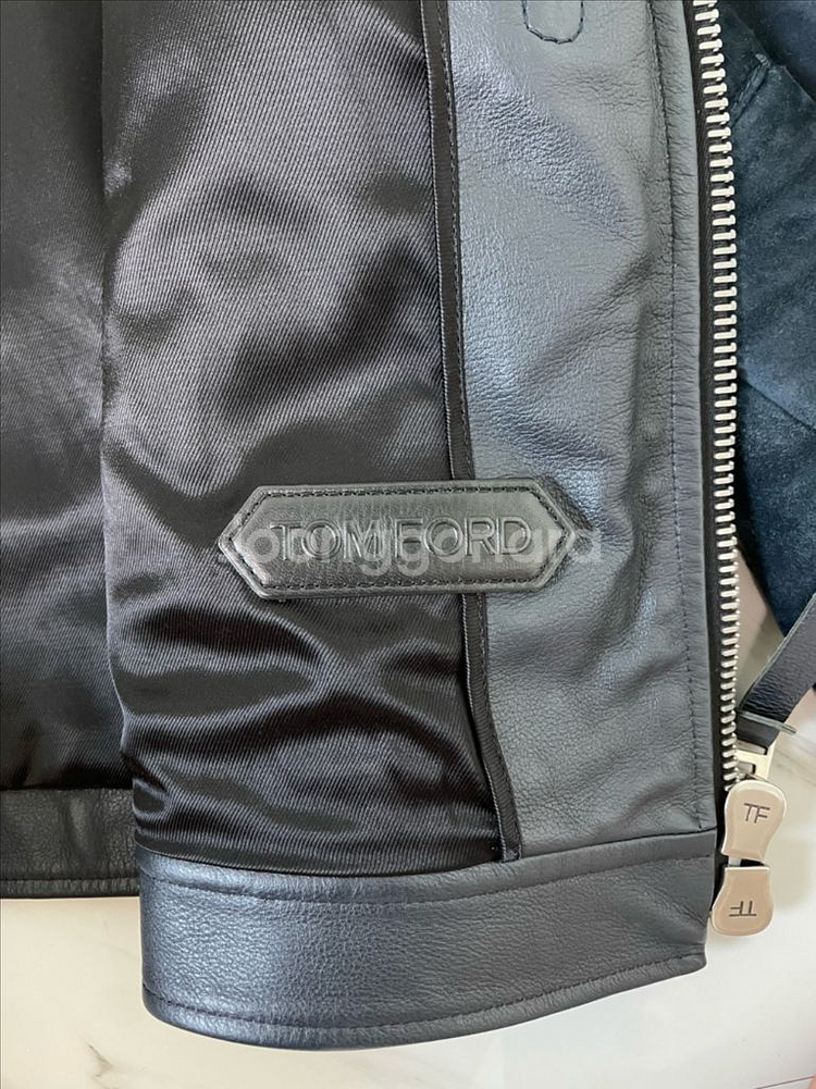 새상품 25FW 톰포드 레더 트리밍 스웨이드 자켓 54--3