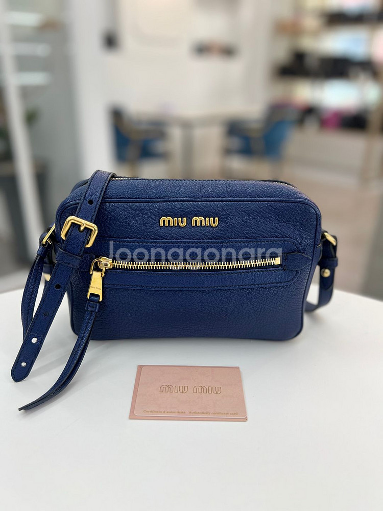 [중고명품 럭스올 울산점] 미우미우 마드라스 카메라백--0