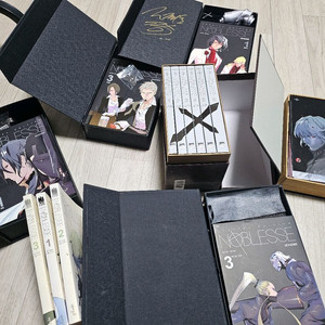 웹툰 노불레스 한정판 판매합니다