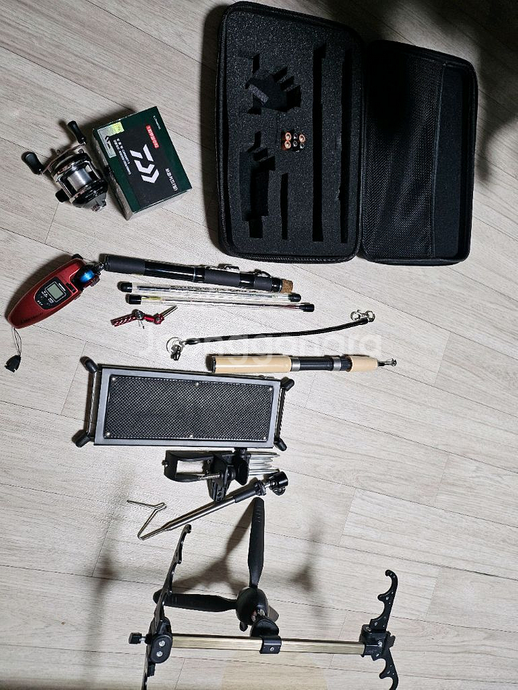 21 레이크마스터 등 빙어장비 일괄판매합니다--0