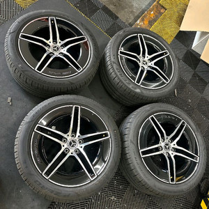 벤츠 W214 순정 AMG 19인치 휠타이어 판매합니다
