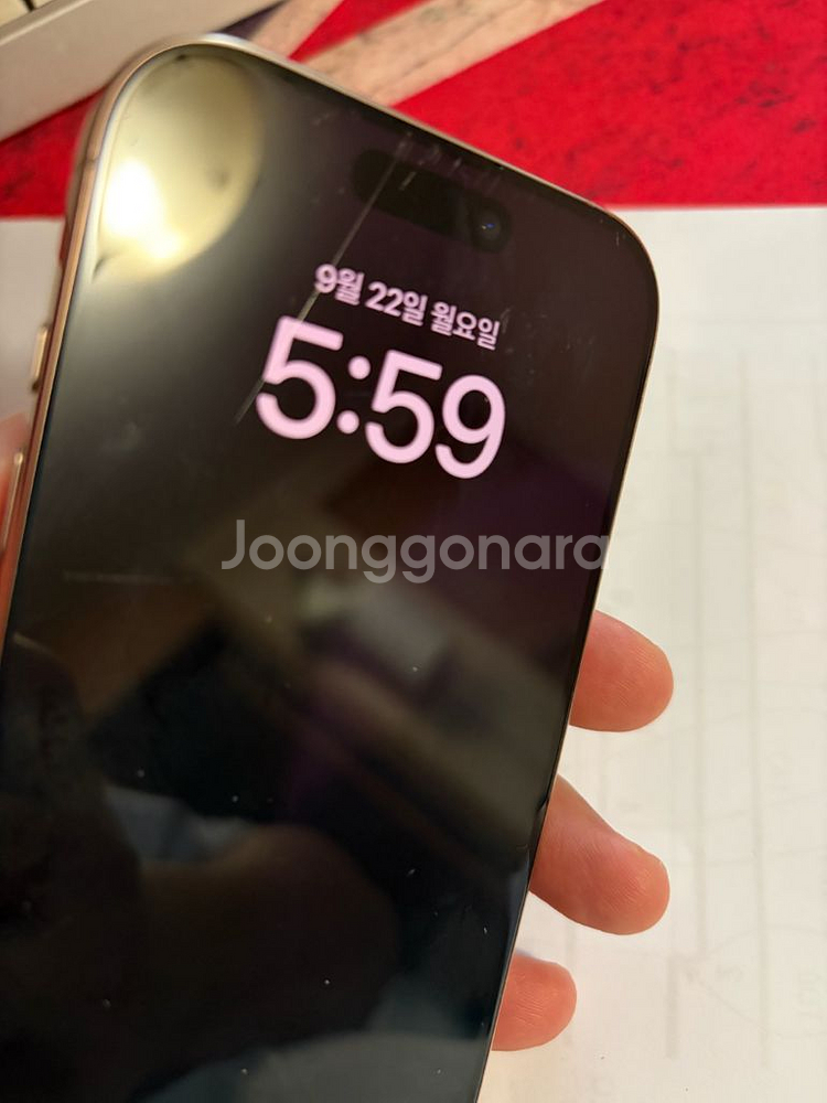 아이폰16프로 데저트티타늄 256gb 애플케어 판매합니--4