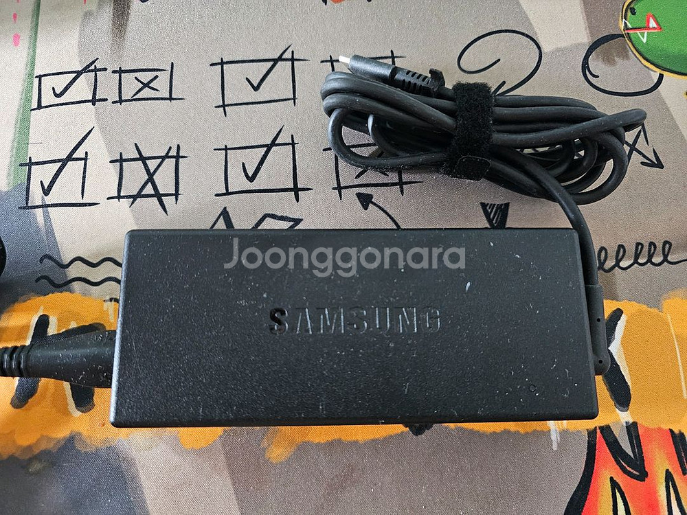 삼성 135w 고성능 어댑터 팝니다--0