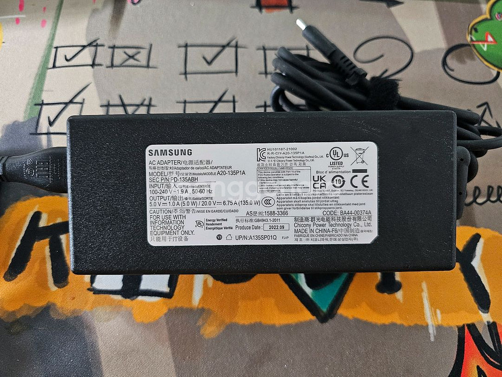삼성 135w 고성능 어댑터 팝니다--1