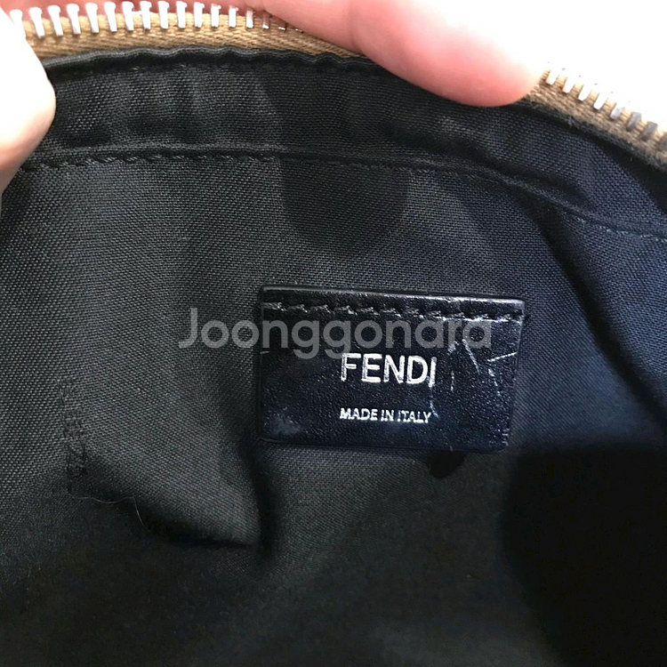 펜디 카메라백--8