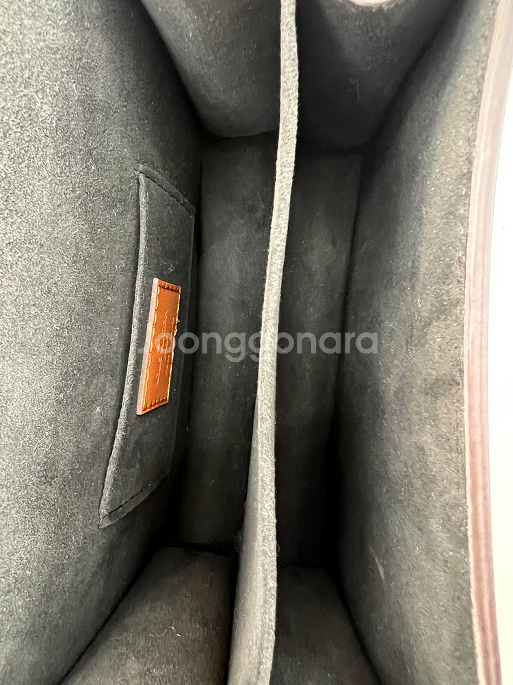 [중고명품 럭스올 울산점] 루이비통 미니 도핀 숄더백--4