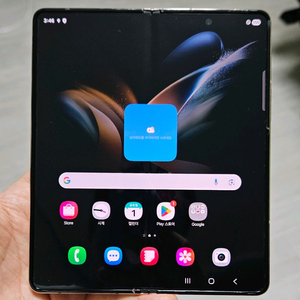 갤럭시 Z폴드4 베이지 256GB A급 싸게 팝니다.