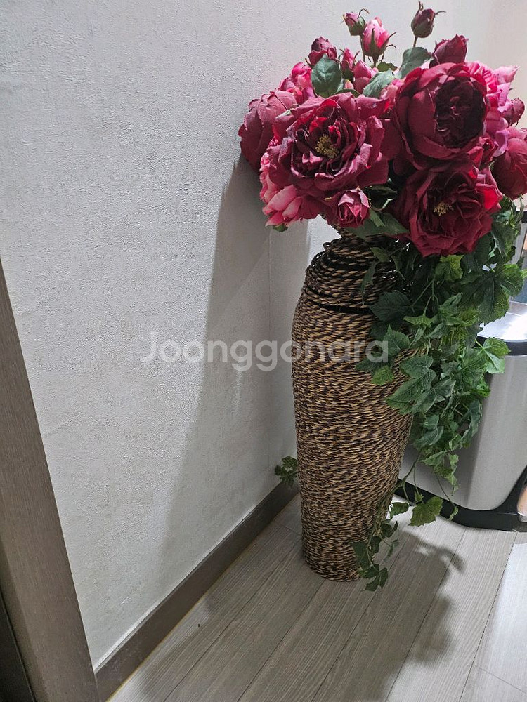 장미꽃 라탄 바구니 장식 조화 장식 장미 넝쿨 꽃--5