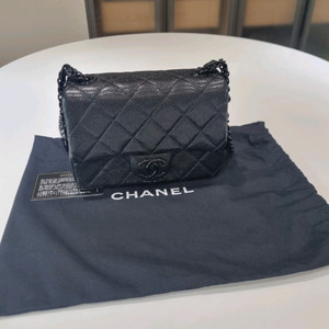 샤넬 쁘띠삭 캐비어 미니 레커드 메탈 블랙