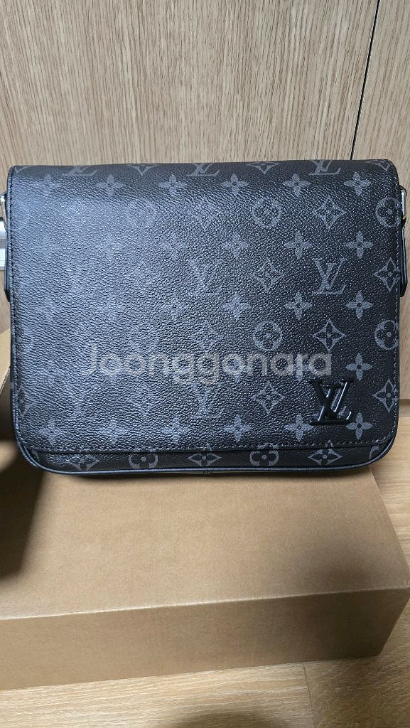 루이비통 메신저백--3