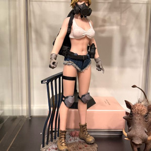 피첸 커스텀. 핫토이x