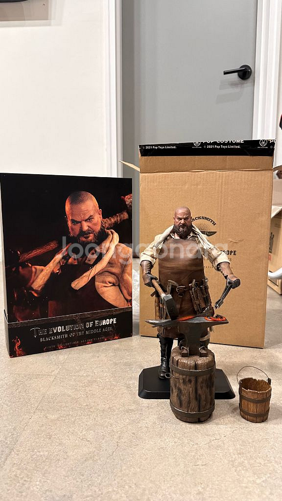 팝토이 대장장이. 핫토이--0