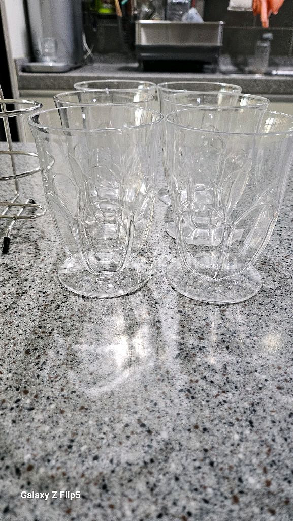 수저꽂이(1개),플라스틱컵(6개)--1