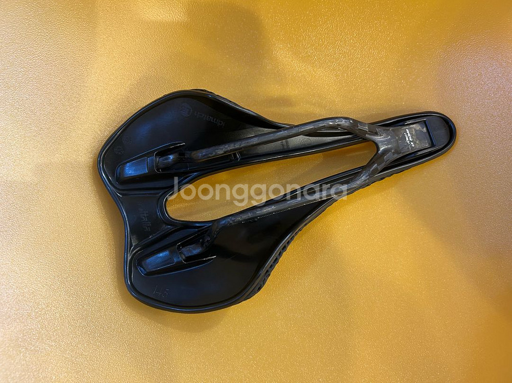 셀레이탈리아 slr 부스트 3d 안장--1
