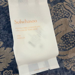 설화수 퍼펙팅 쿠션 에어리 17N1 바닐라 리필 새상품