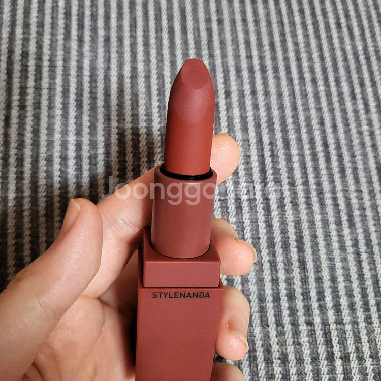 [909 스모크드 로즈] 3CE 쓰리씨이 매트 립 컬러--3