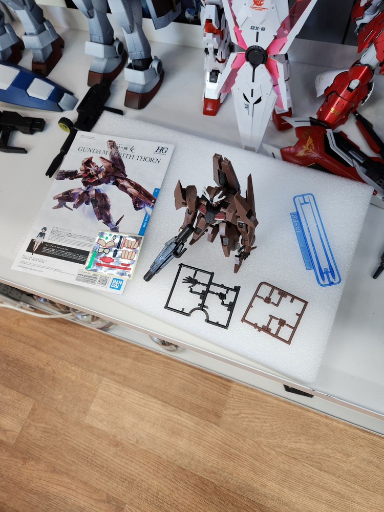 HG 르브리스 손 건담 이미지