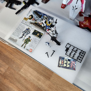 HG 발바토스 메탈릭 글로스 건담