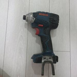 보쉬임팩 gdr 18v-li 보쉬스킬gks 18v-57