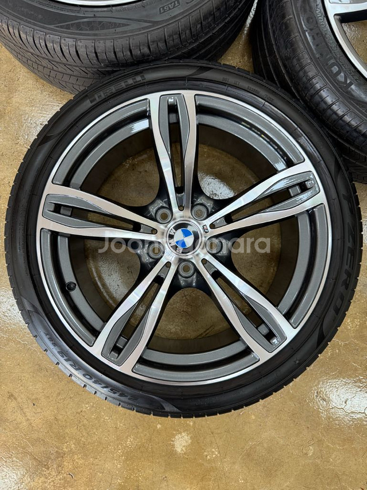 BMW m5스타일 19인치 휠타이어 팝니다--1