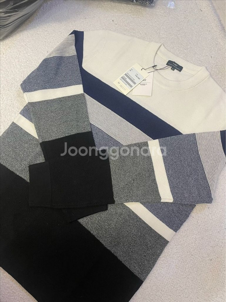 tngt 니트 새상품 95--0