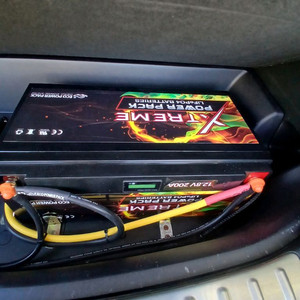 차량 캠핑용 배터리 인버터