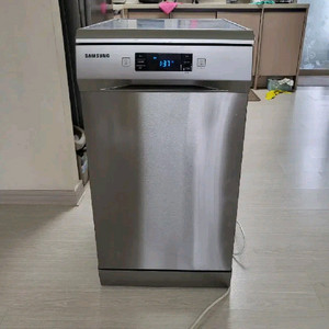 삼성 8인용 식기세척기 DW50R4055FS