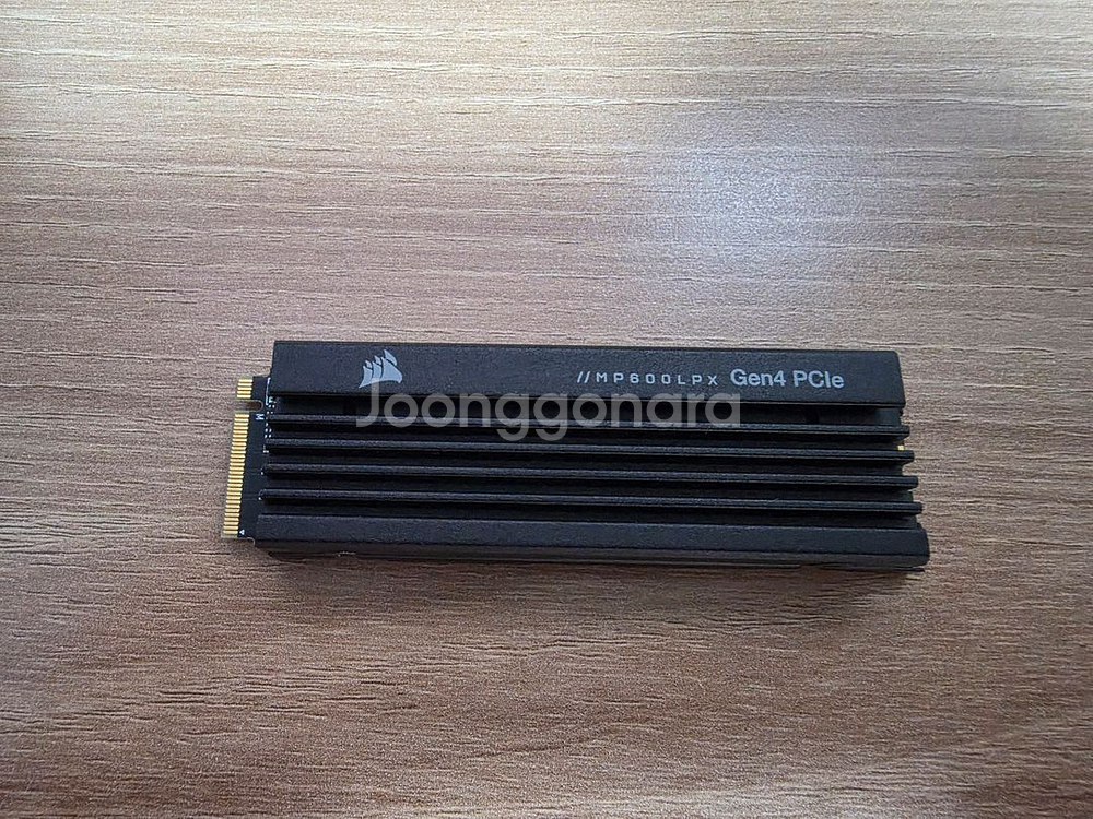 커세어 MP600 PRO LPX NVMe M.2 SSD--0