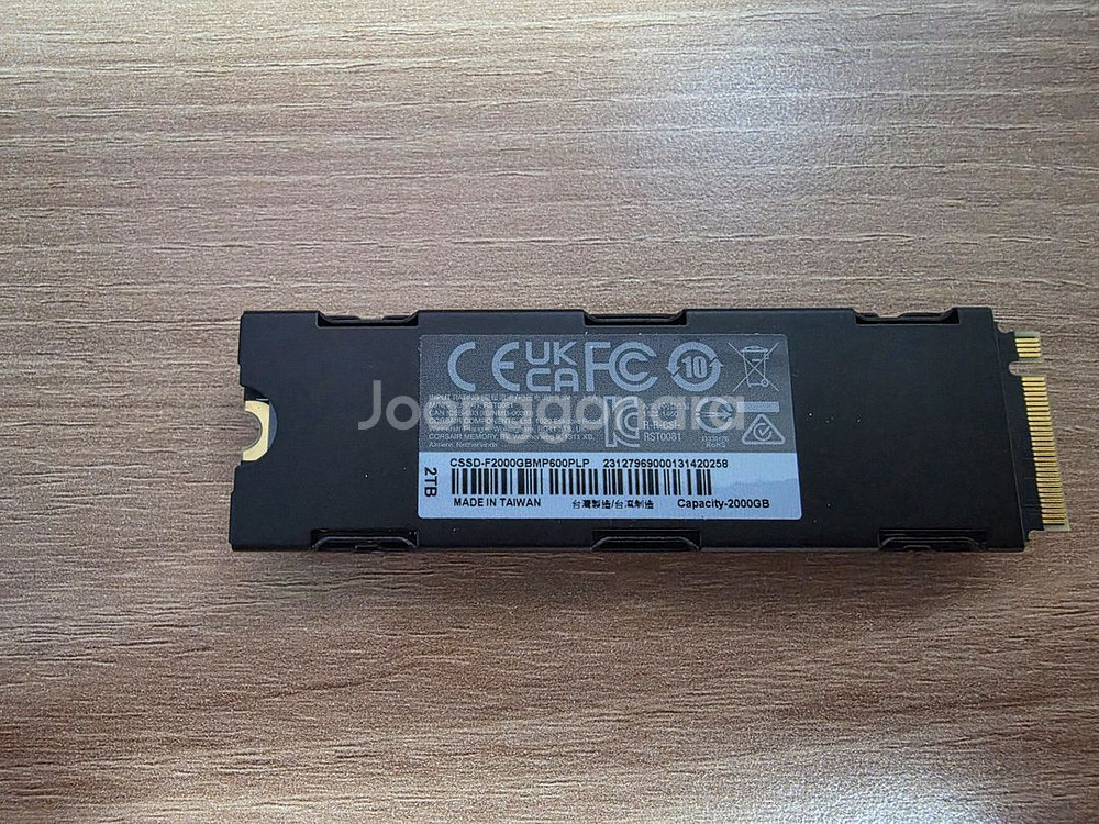 커세어 MP600 PRO LPX NVMe M.2 SSD--1
