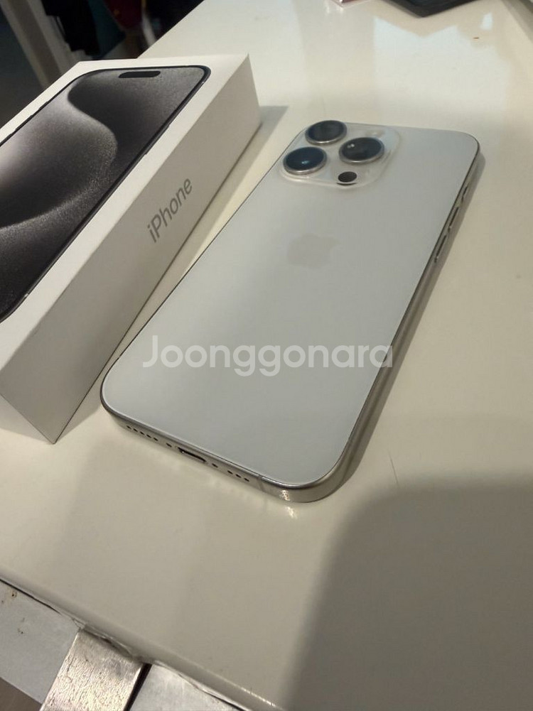 아이폰프로 15 128기가 실버--4