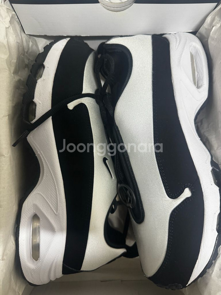 나이키 x 꼼데가르송 옴므 플러스 에어맥스 선더 SP--0