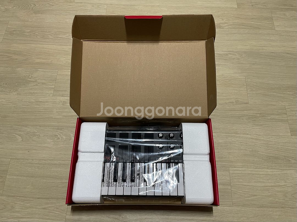 마스터키보드 AKAI MPK mini 팝니다.--1