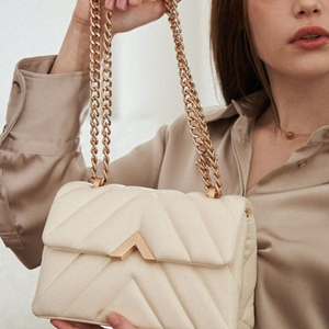 벨류엣 숄더백 안느 15만원 팝니다