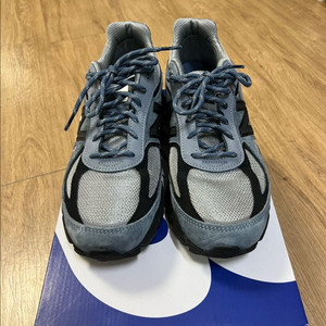 뉴발란스 990 v4 아크틱 그레이 275