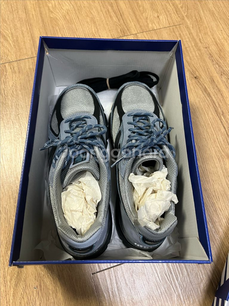 뉴발란스 990 v4 아크틱 그레이 275--5