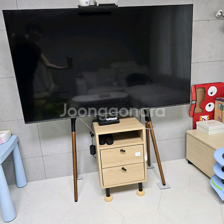 프리즘 65인치 4K TV 스탠드 안드로이드 TV--0