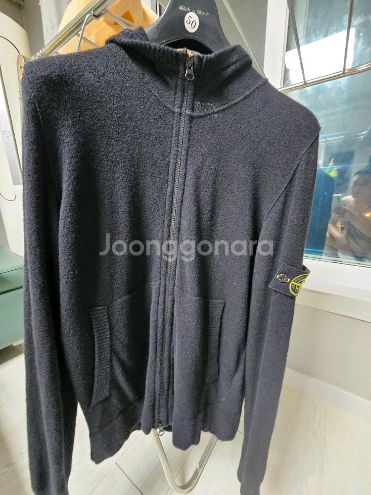 스톤 아일랜드 후드짚업 팝니다.--0