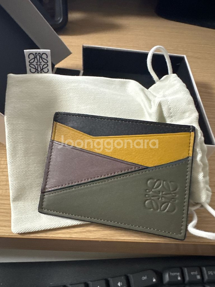 로에베 퍼즐 카드지갑 팝니다--0