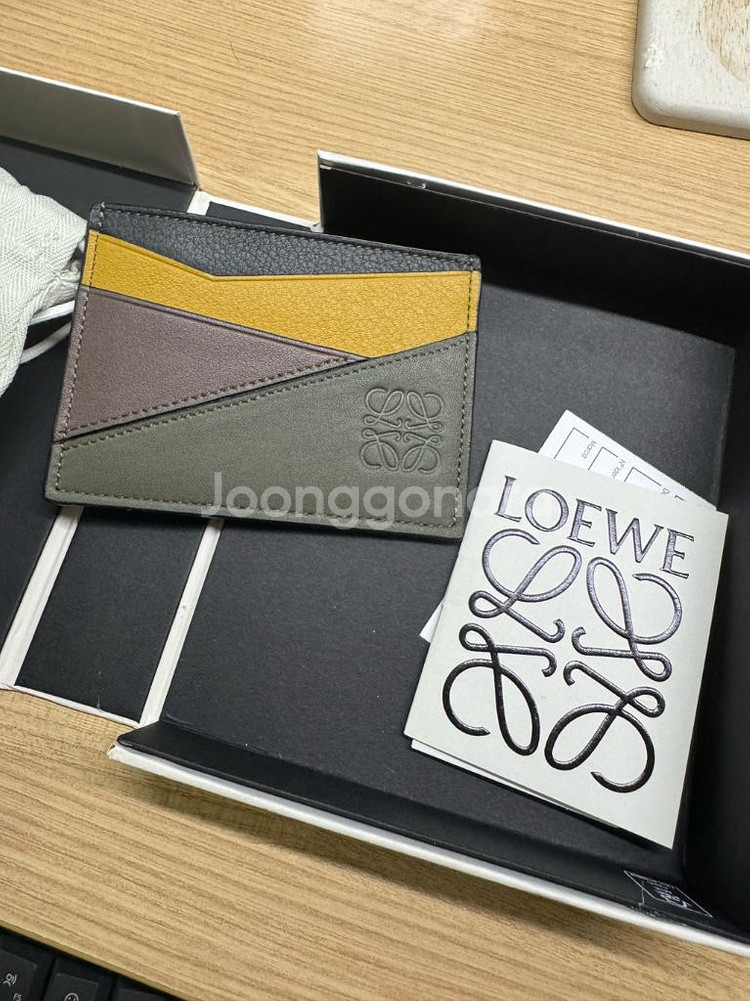 로에베 퍼즐 카드지갑 팝니다--2