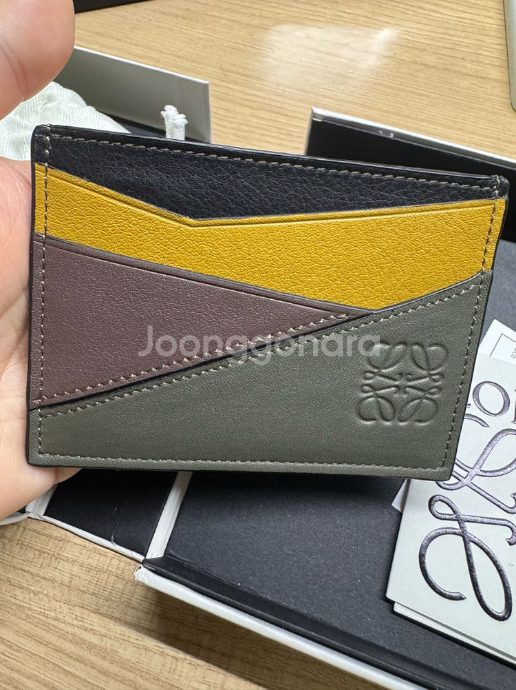 로에베 퍼즐 카드지갑 팝니다--4