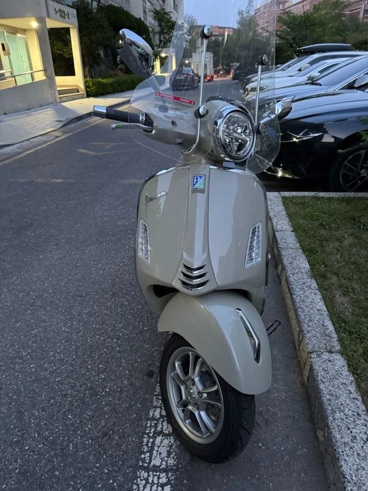 VESPA GTS300 이미지