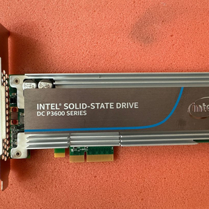 Intel DC P3605 1.6TB NVMe 파이노드